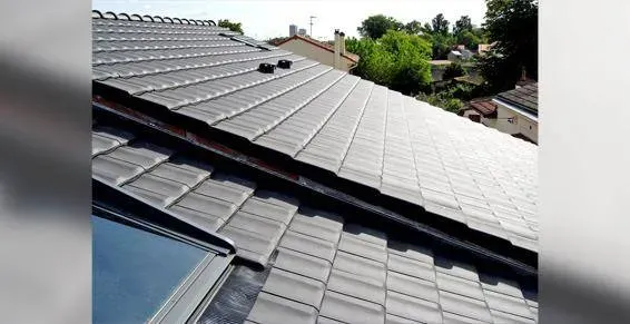 Travaux toiture noire